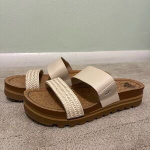 Reef Cushion Vista Slides size 10